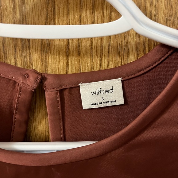 Aritzia Wilfred Silk Tie Back Top - Picture 3 of 4